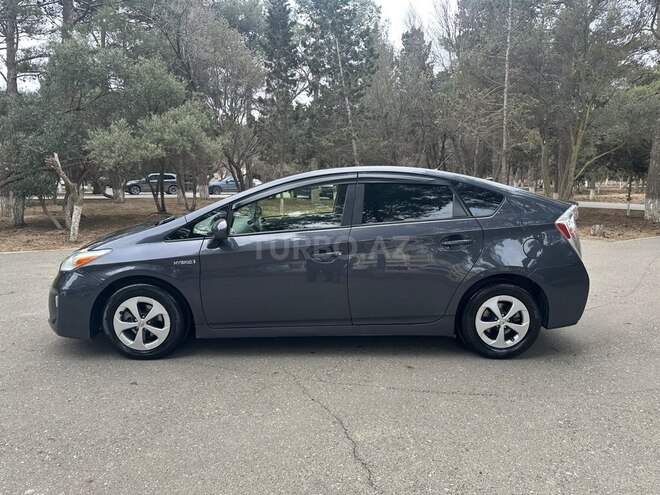 Toyota Prius 2013, 428,000 km - 1.8 l - Sumqayıt