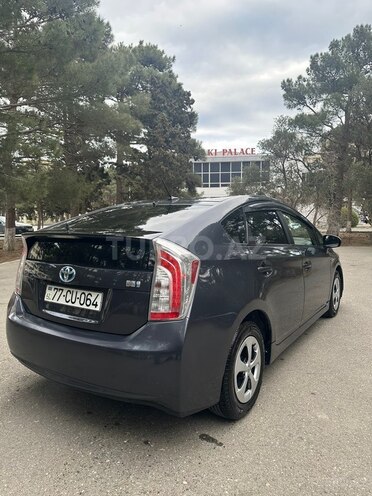 Toyota Prius 2013, 428,000 km - 1.8 l - Sumqayıt
