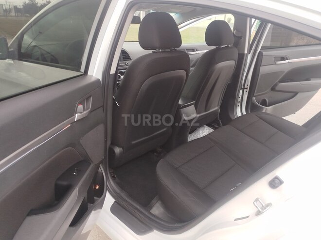 Hyundai Elantra 2019, 78,000 km - 2.0 л - Bakı