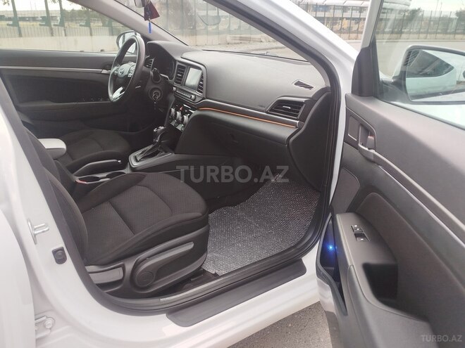 Hyundai Elantra 2019, 78,000 km - 2.0 л - Bakı