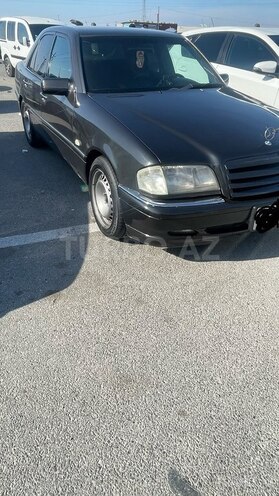Mercedes C 200 1995, 560,000 km - 2.0 л - Şirvan