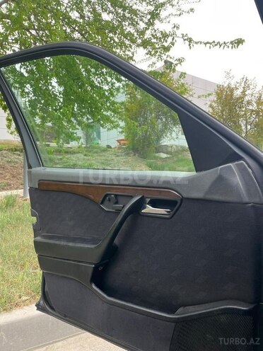 Mercedes C 200 1995, 560,000 km - 2.0 л - Şirvan