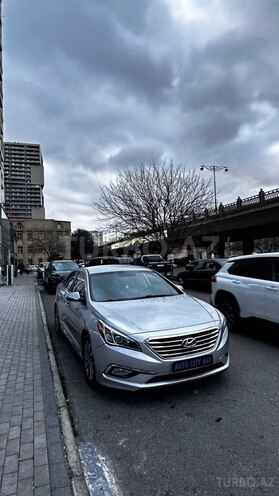 Hyundai Sonata-2