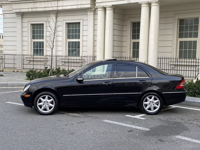 Mercedes C 240 2002, 274,178 km - 2.6 l - Bakı