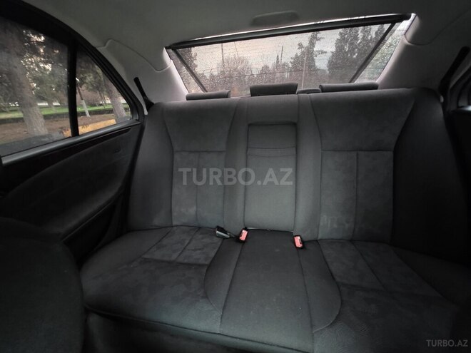Mercedes E 240 2000, 263,000 km - 2.4 l - Ağcabədi