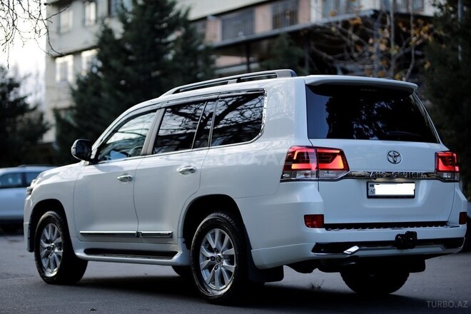 Toyota Land Cruiser-17