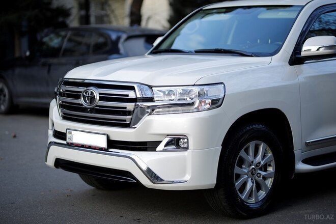 Toyota Land Cruiser-13