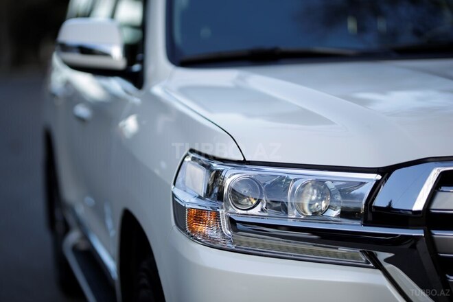 Toyota Land Cruiser-5