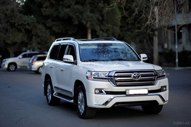 Toyota Land Cruiser-4
