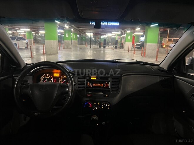 Kia Rio-11
