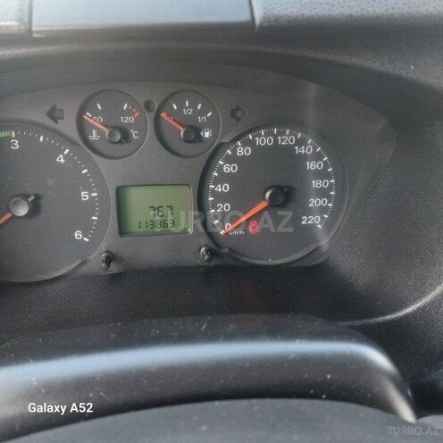 Ford Transit-4