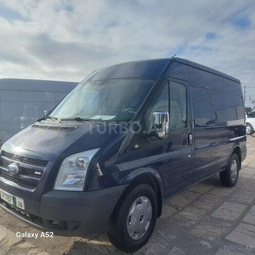 Ford Transit-21