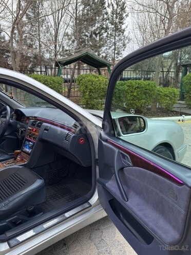 Mercedes E 220 1999, 607,000 km - 2.2 l - Bakı
