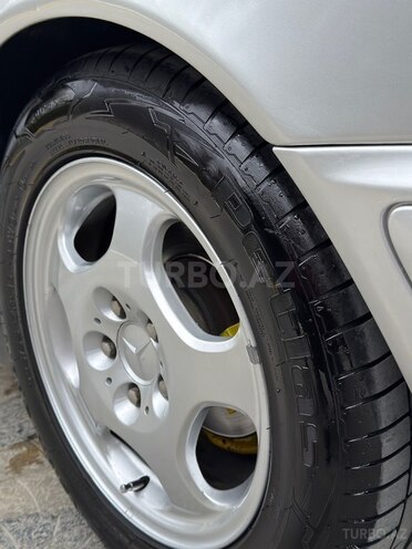 Mercedes E 220 1999, 607,000 km - 2.2 l - Bakı
