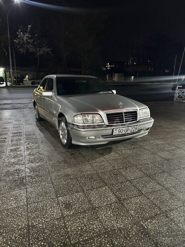 Mercedes C 200 1998, 214,000 km - 2.0 l - Zaqatala