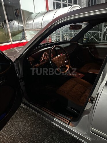 Mercedes C 200 1998, 214,000 km - 2.0 l - Zaqatala