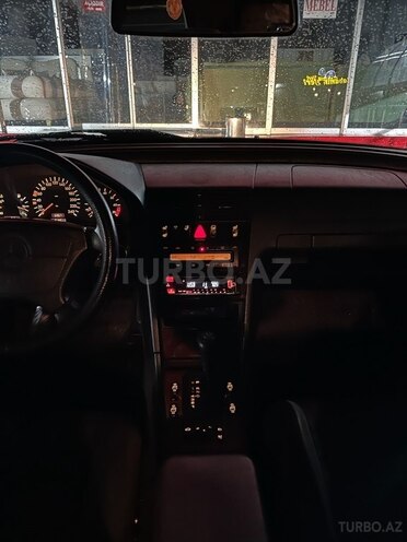 Mercedes C 200 1998, 214,000 km - 2.0 l - Zaqatala