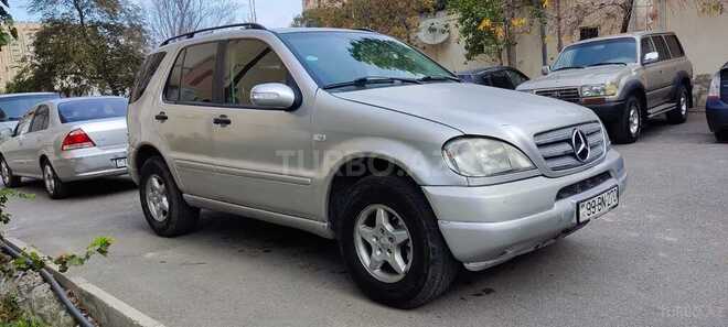 Mercedes ML 270-5