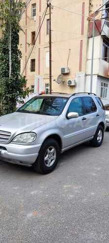Mercedes ML 270-4