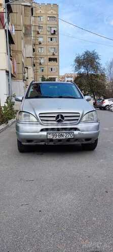 Mercedes ML 270-1