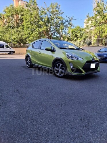 Toyota Aqua 2015, 141,000 km - 1.5 l - Bakı