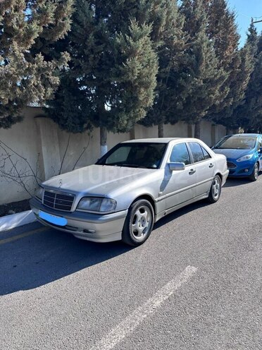 Mercedes C 220 1999, 999,900 km - 2.2 л - Bakı