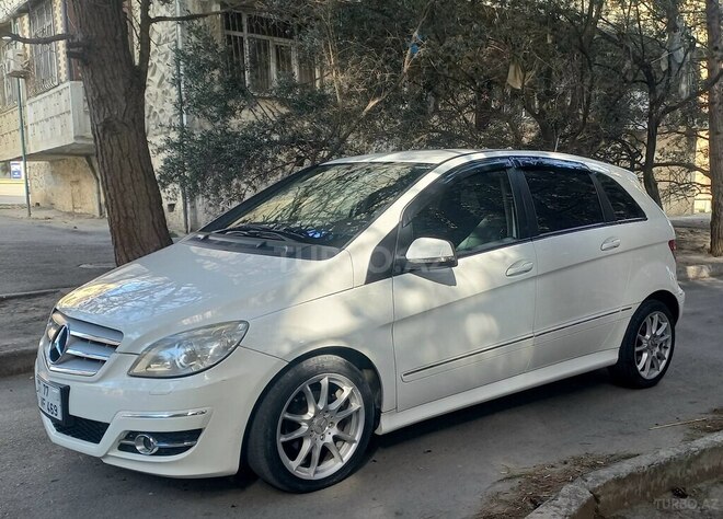 Mercedes B 170 2008, 140,000 km - 1.7 l - Bakı