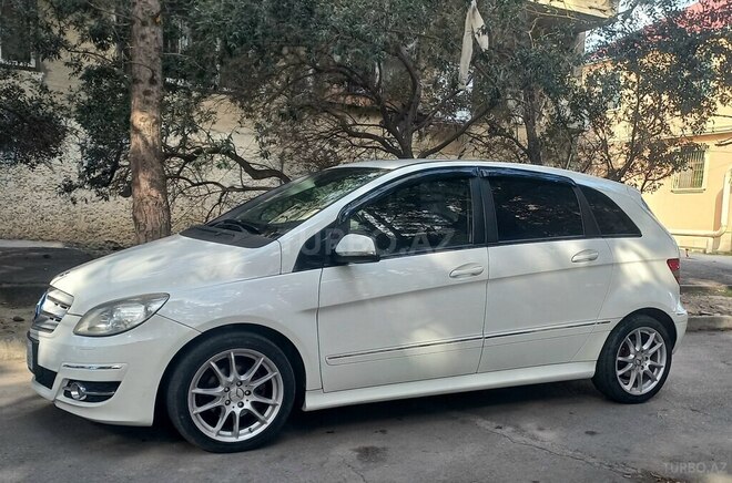 Mercedes B 170 2008, 140,000 km - 1.7 l - Bakı