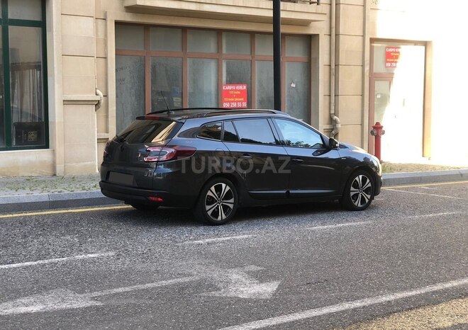 Renault Megane-14