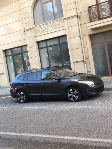 Renault Megane-16