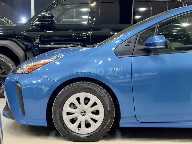 Toyota Prius-3