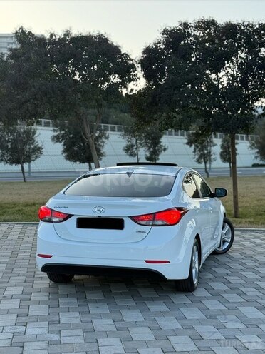 Hyundai Elantra 2015, 138,404 km - 1.8 л - Bakı