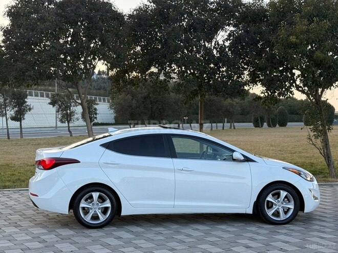Hyundai Elantra 2015, 138,404 km - 1.8 л - Bakı