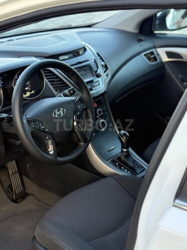 Hyundai Elantra 2015, 138,404 km - 1.8 л - Bakı