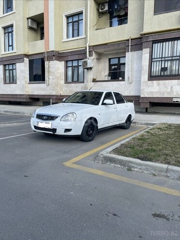 LADA (VAZ) Priora-1