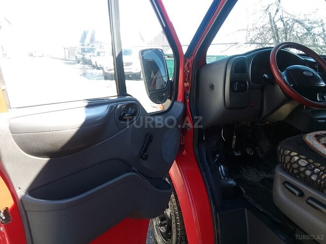 Ford Transit 2001, 450,000 km - 2.0 л - Qusar