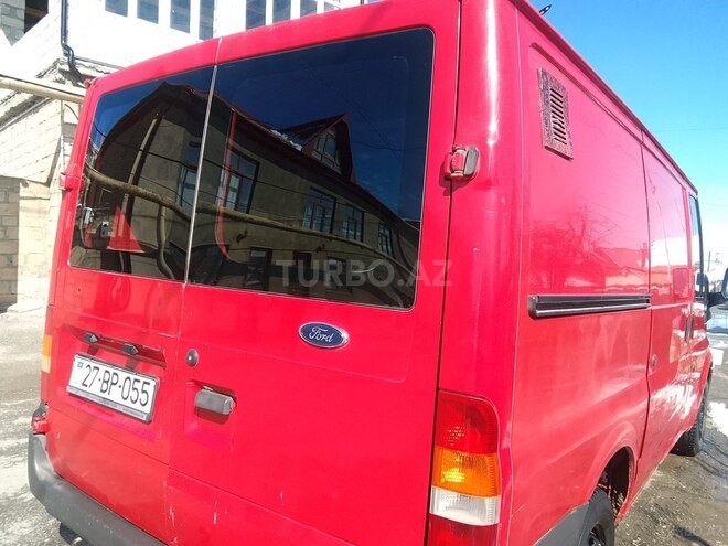 Ford Transit 2001, 450,000 km - 2.0 л - Qusar