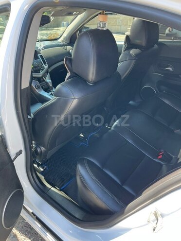 Chevrolet Cruze 2013, 178,032 km - 1.4 л - Ucar