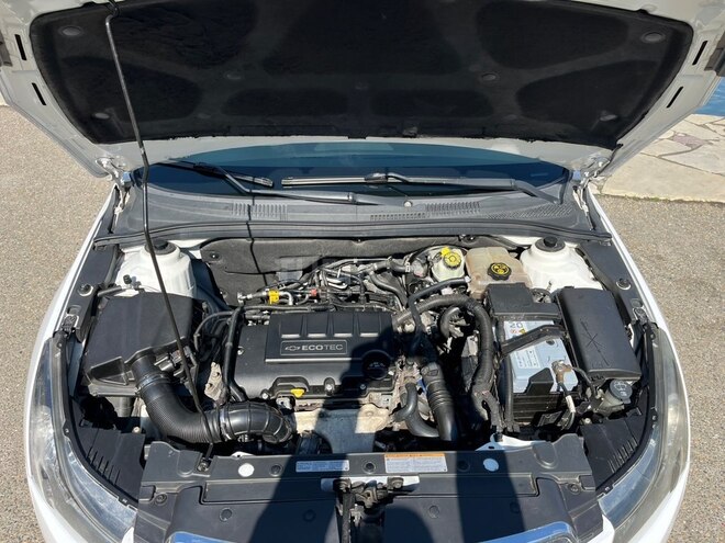 Chevrolet Cruze 2013, 178,032 km - 1.4 л - Ucar