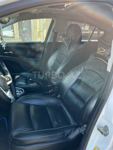 Chevrolet Cruze 2013, 178,032 km - 1.4 л - Ucar