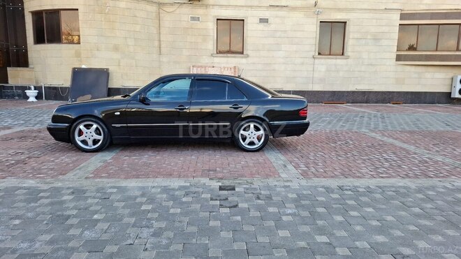 Mercedes E 240 1999, 278,000 km - 2.4 l - Bakı