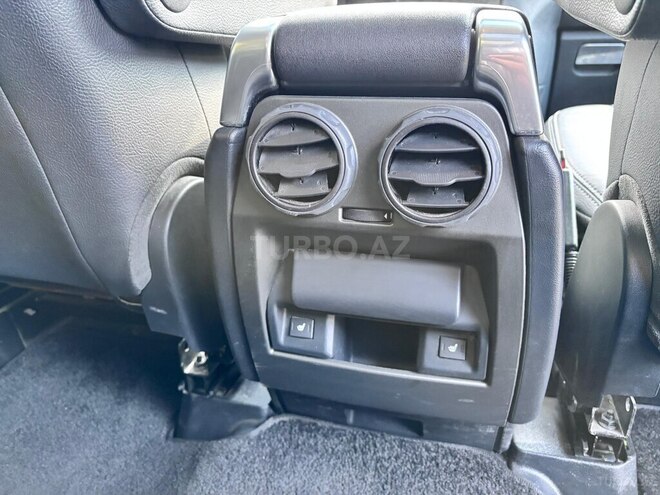 Land Rover Discovery-17