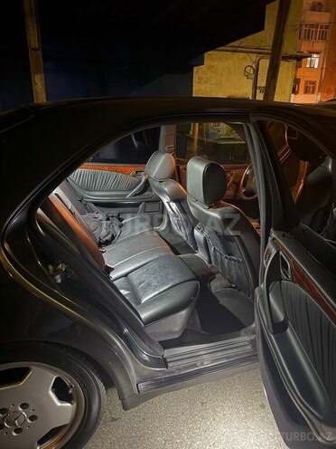 Mercedes E 230-8