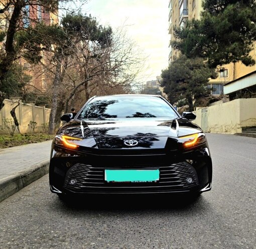 Toyota Camry-1