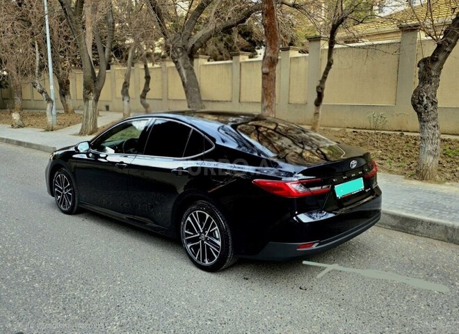 Toyota Camry-4