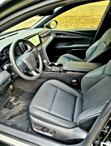 Toyota Camry-12