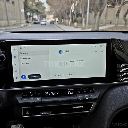 Toyota Camry-18