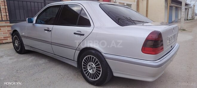 Mercedes C 180 2000, 305,000 km - 1.8 l - Bakı