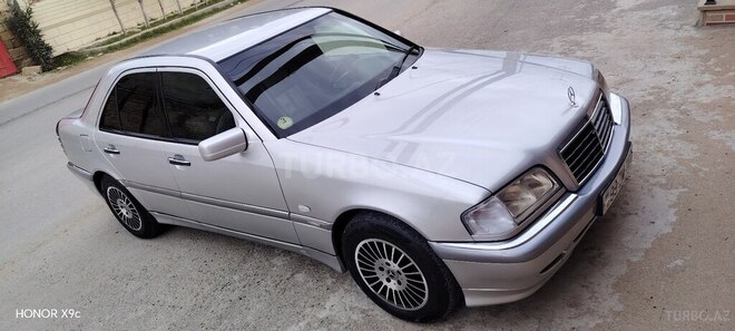 Mercedes C 180 2000, 305,000 km - 1.8 l - Bakı