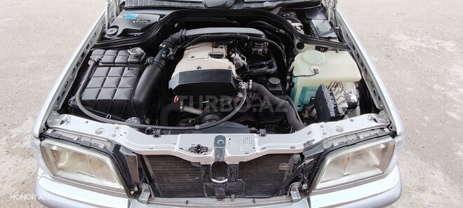 Mercedes C 180 2000, 305,000 km - 1.8 l - Bakı